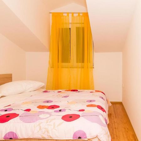 Apartments Villa-Ines Center Vodice Kültér fotó