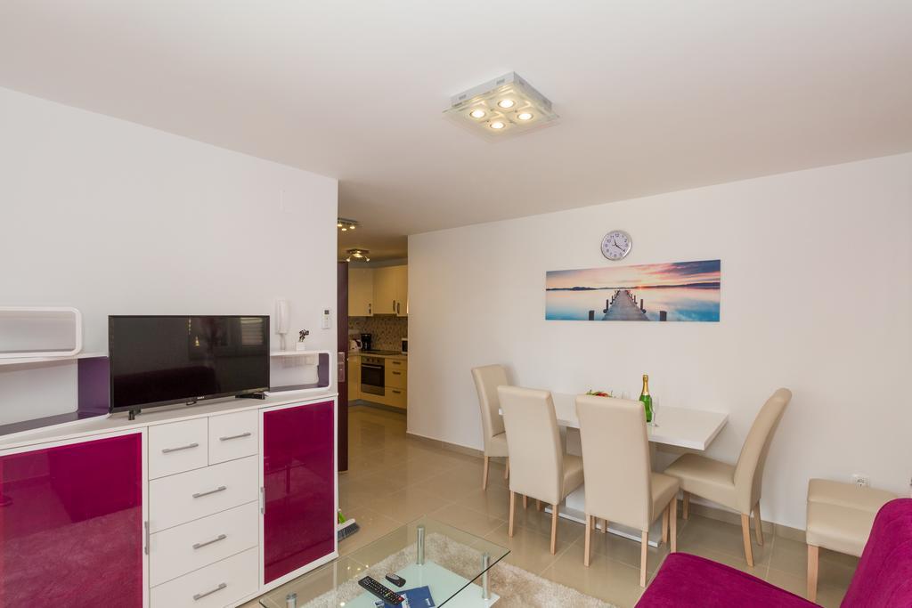 Apartments Villa-Ines Center Vodice Kültér fotó