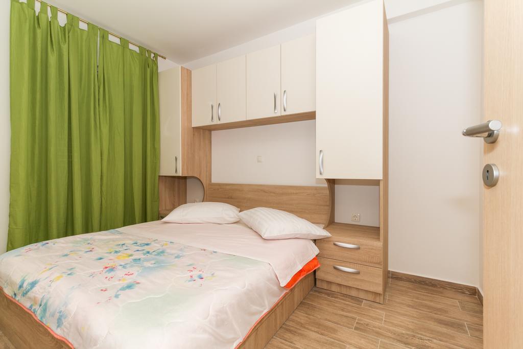 Apartments Villa-Ines Center Vodice Kültér fotó