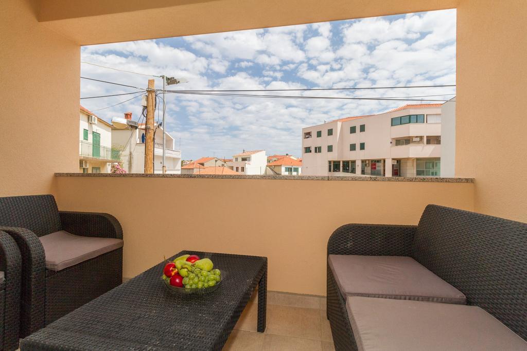 Apartments Villa-Ines Center Vodice Kültér fotó